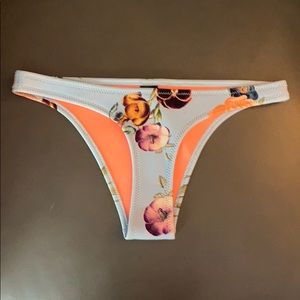 Triangl cheeky bikini bottoms